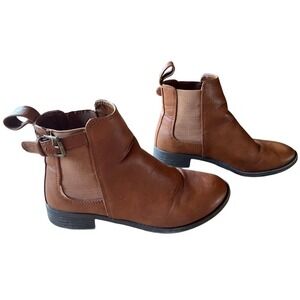 Women's American Eagle Brown ankle Booties/boots. Size 8